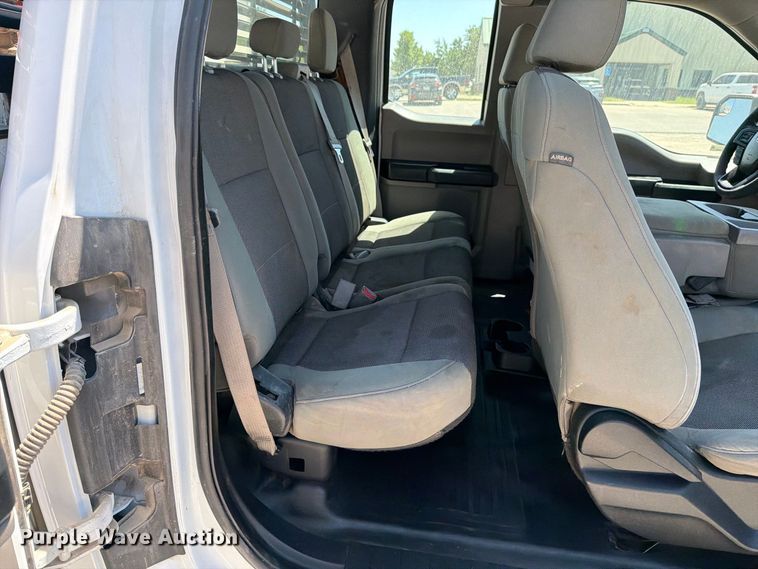image for item MZ9836 2016 Ford F150 Ext. Cab pickup truck