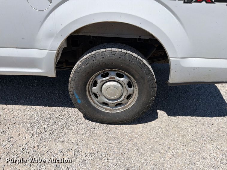 image for item MZ9836 2016 Ford F150 Ext. Cab pickup truck