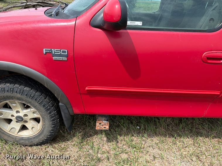 image for item NA9402 2002 Ford F150 Ext. Cab pickup truck