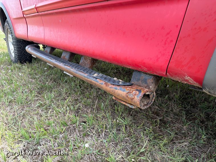 image for item NA9402 2002 Ford F150 Ext. Cab pickup truck