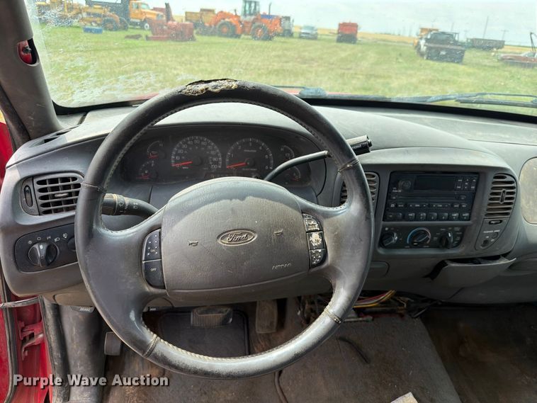 image for item NA9402 2002 Ford F150 Ext. Cab pickup truck