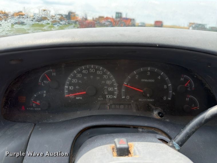 image for item NA9402 2002 Ford F150 Ext. Cab pickup truck