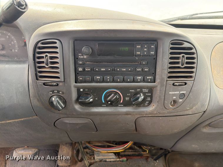 image for item NA9402 2002 Ford F150 Ext. Cab pickup truck