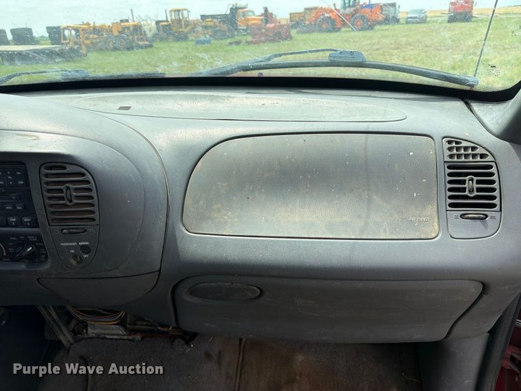 image for item NA9402 2002 Ford F150 Ext. Cab pickup truck