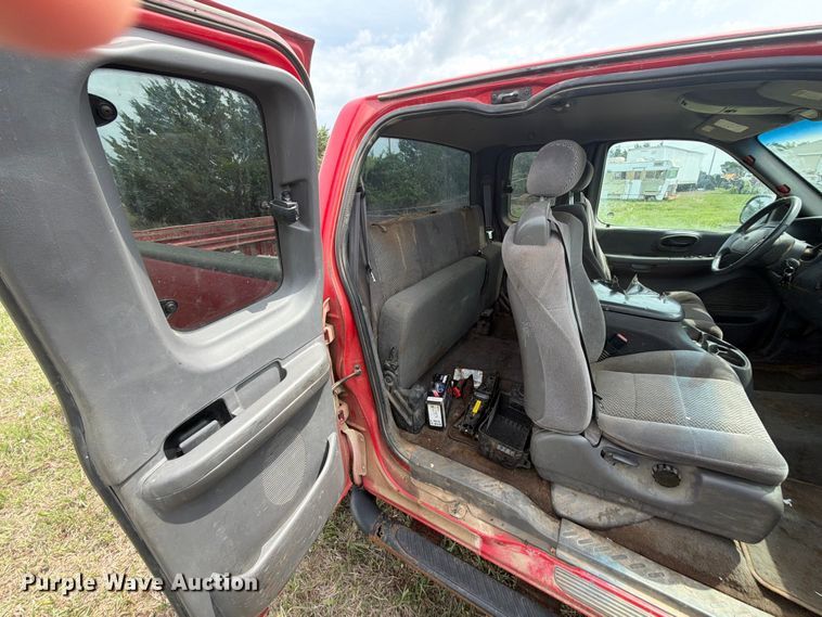 image for item NA9402 2002 Ford F150 Ext. Cab pickup truck