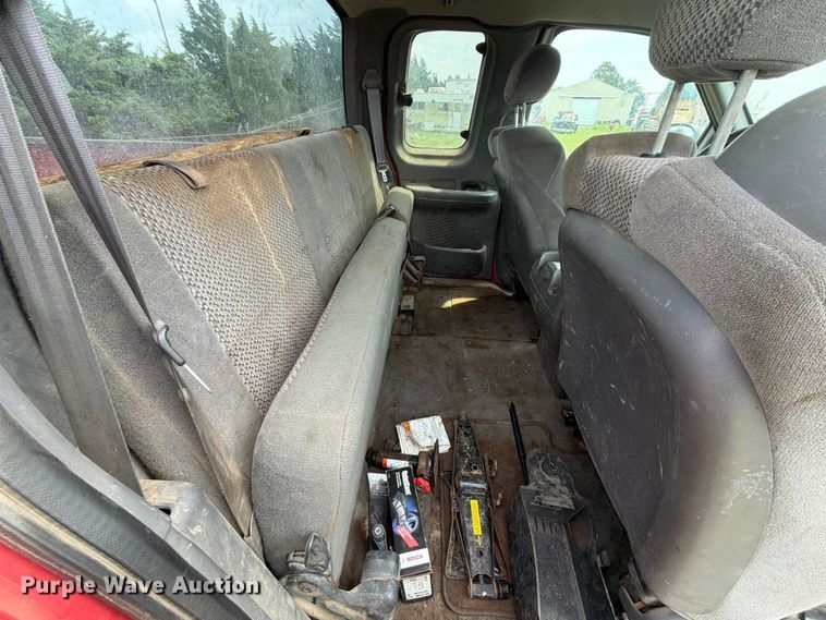 image for item NA9402 2002 Ford F150 Ext. Cab pickup truck