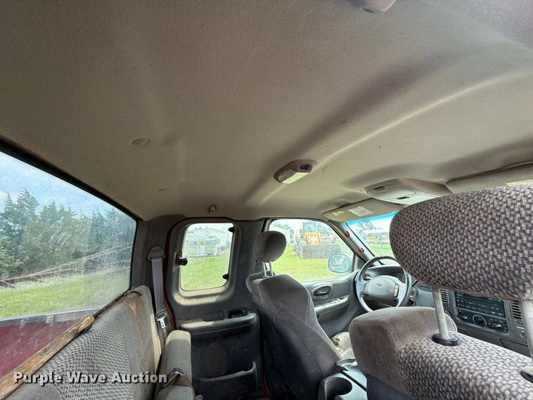 image for item NA9402 2002 Ford F150 Ext. Cab pickup truck