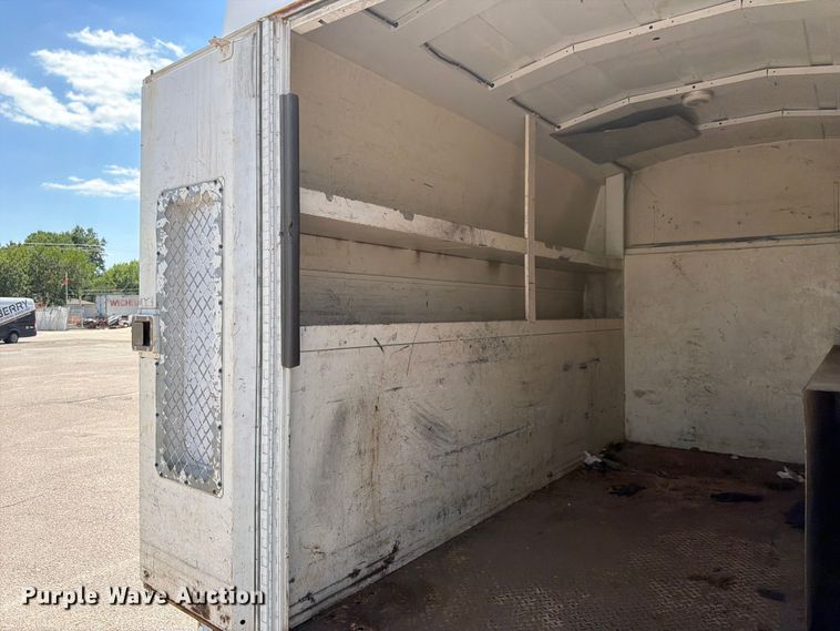 image for item NJ9061 2010 Ford E350 Super Duty utility van