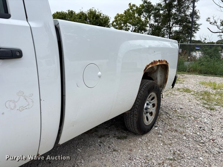 image for item NM9865 2011 Chevrolet Silverado 1500 pickup truck