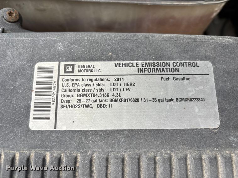 image for item NM9865 2011 Chevrolet Silverado 1500 pickup truck