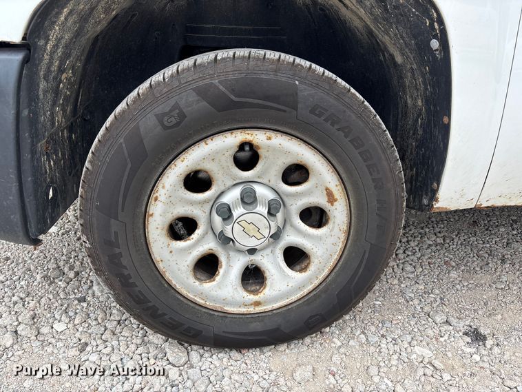 image for item NM9865 2011 Chevrolet Silverado 1500 pickup truck
