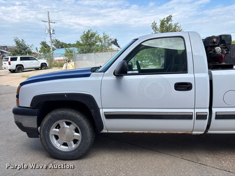 image for item NM9867 2006 Chevrolet Silverado 1500 pickup truck