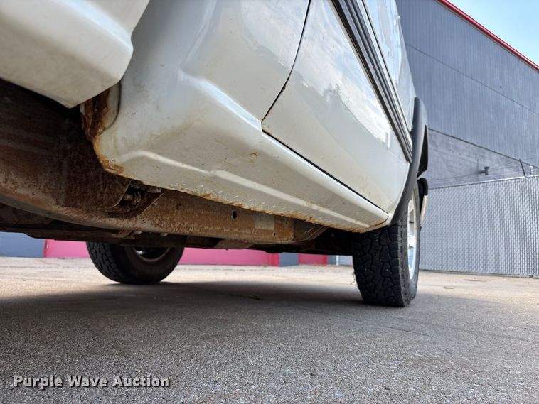 image for item NM9867 2006 Chevrolet Silverado 1500 pickup truck