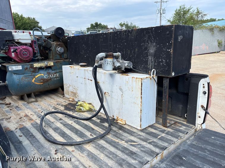 image for item NM9867 2006 Chevrolet Silverado 1500 pickup truck