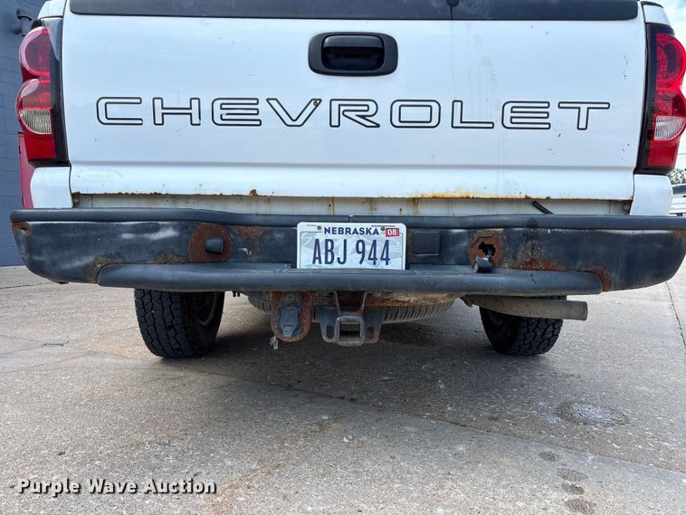 image for item NM9867 2006 Chevrolet Silverado 1500 pickup truck