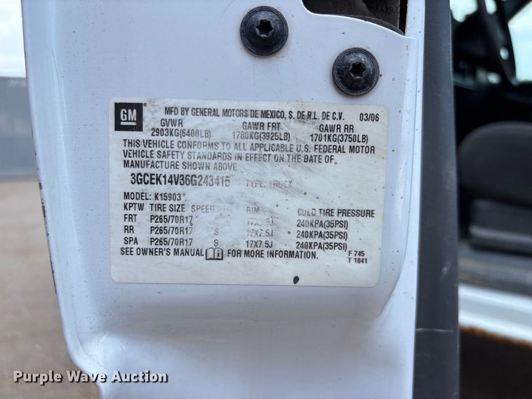 image for item NM9867 2006 Chevrolet Silverado 1500 pickup truck
