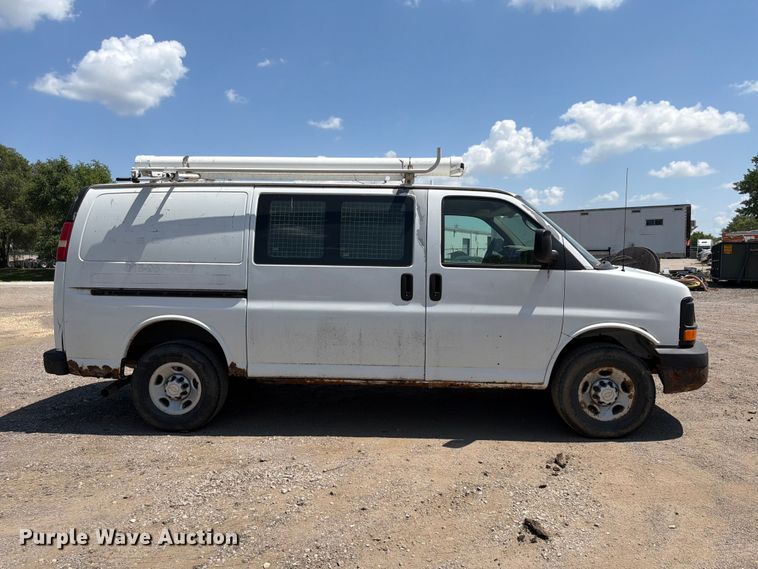 image for item OE9614 2007 Chevrolet Express 2500 van