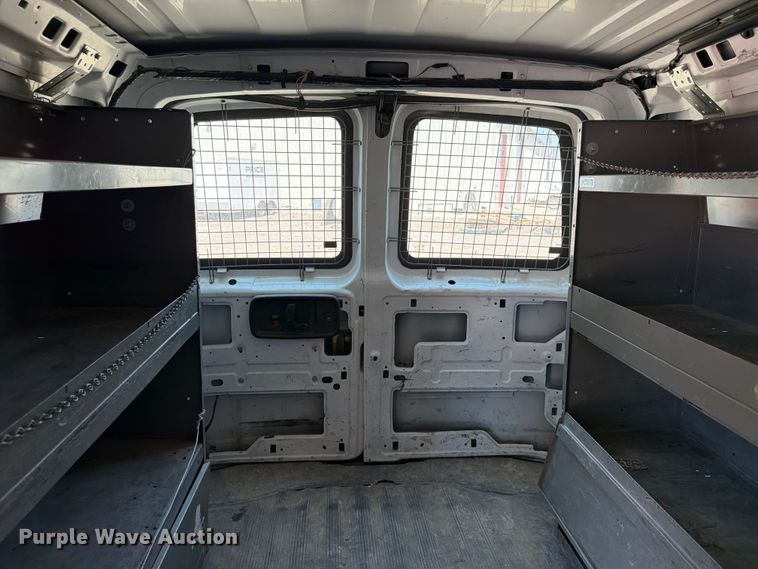 image for item OE9614 2007 Chevrolet Express 2500 van