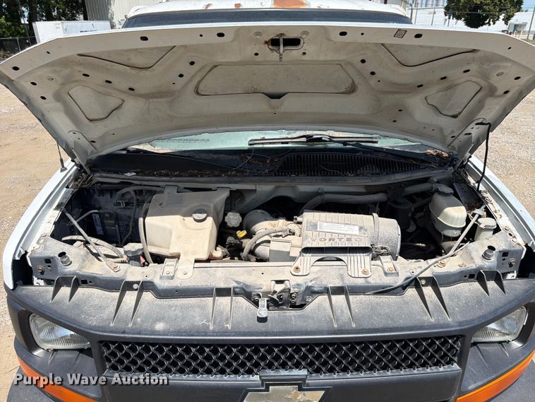 image for item OE9614 2007 Chevrolet Express 2500 van