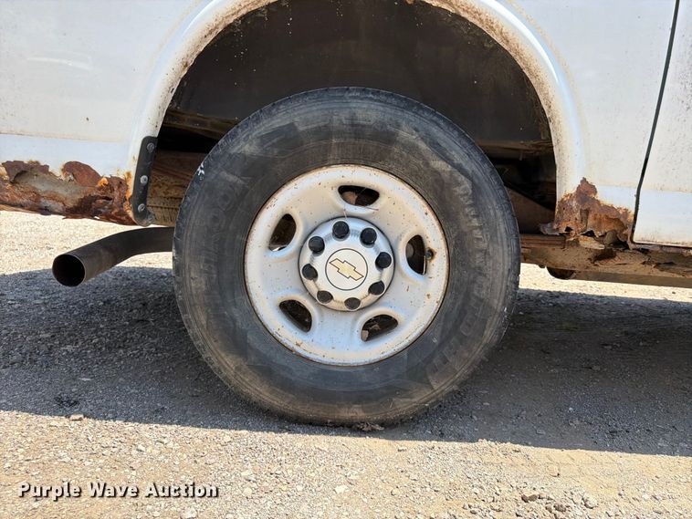 image for item OE9614 2007 Chevrolet Express 2500 van