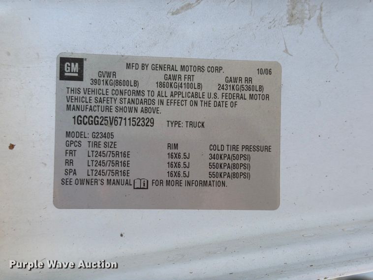 image for item OE9614 2007 Chevrolet Express 2500 van