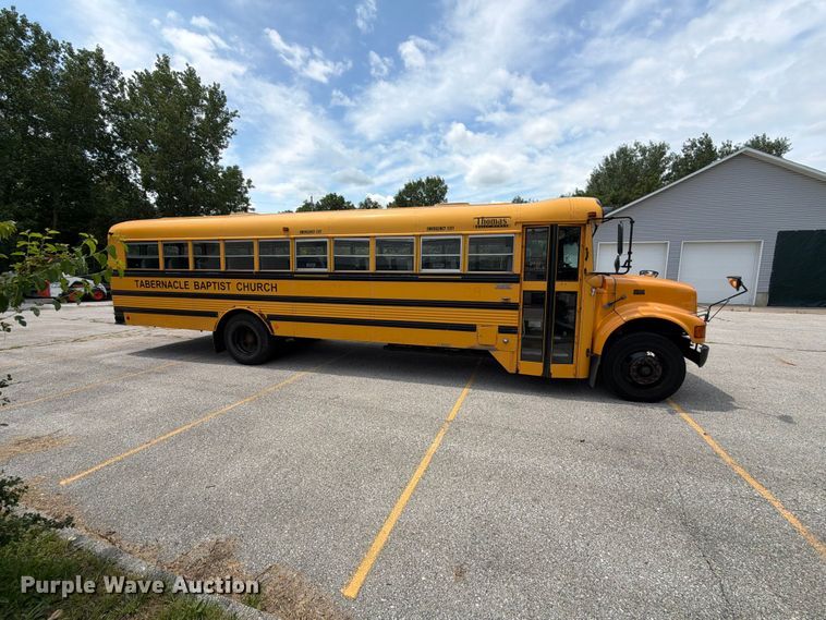 image for item OE9650 1997 International 3800 school bus