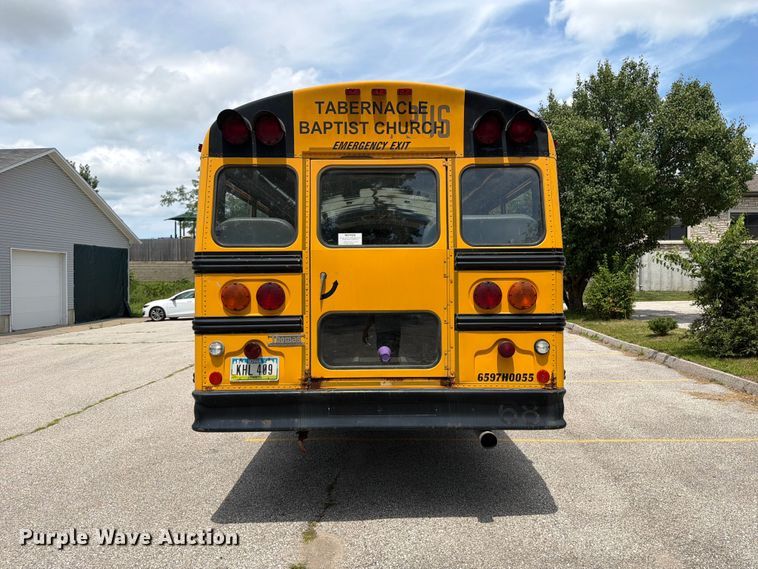 image for item OE9650 1997 International 3800 school bus