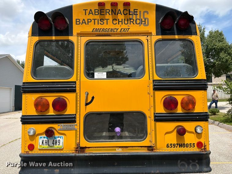 image for item OE9650 1997 International 3800 school bus