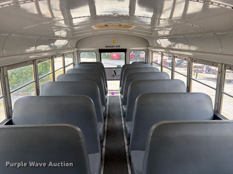 image for item OE9650 1997 International 3800 school bus