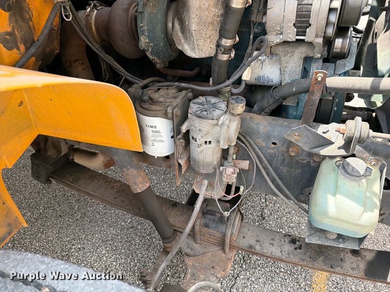image for item OE9650 1997 International 3800 school bus