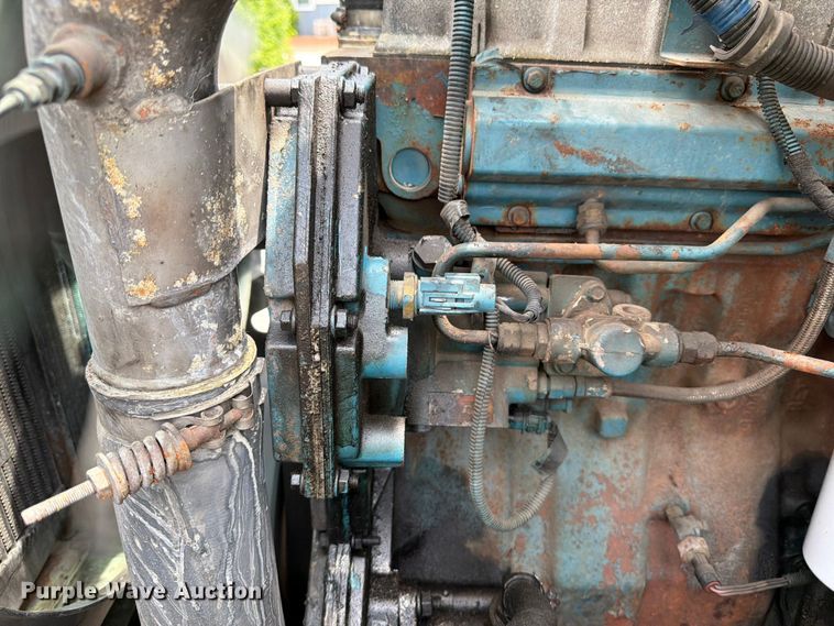 image for item OE9650 1997 International 3800 school bus