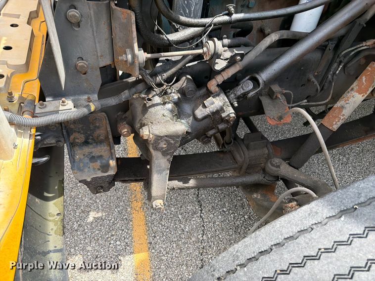 image for item OE9650 1997 International 3800 school bus