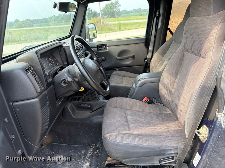 image for item OE9660 2003 Jeep Wrangler SUV