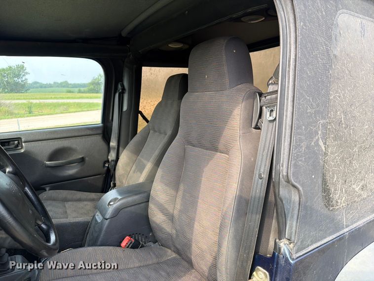 image for item OE9660 2003 Jeep Wrangler SUV