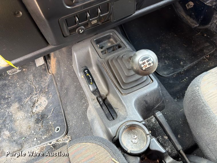 image for item OE9660 2003 Jeep Wrangler SUV