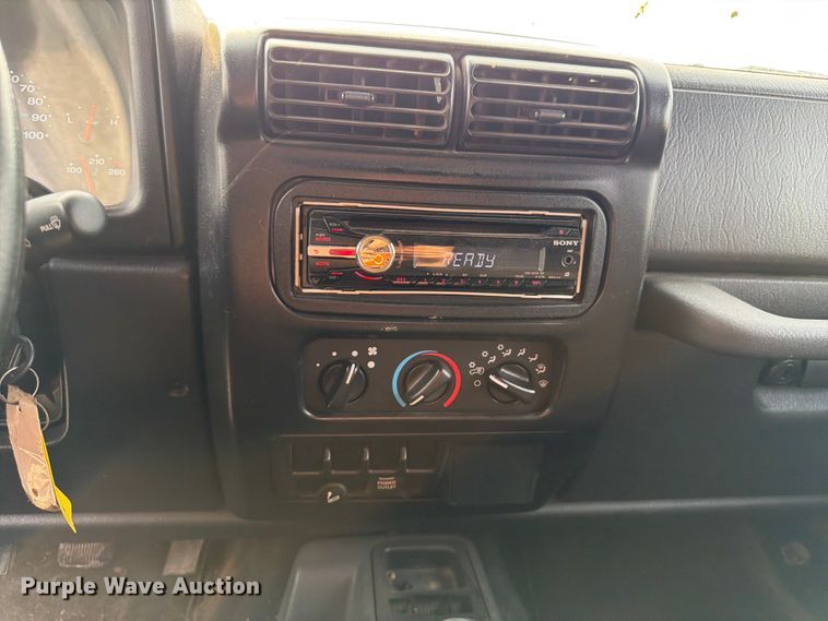 image for item OE9660 2003 Jeep Wrangler SUV