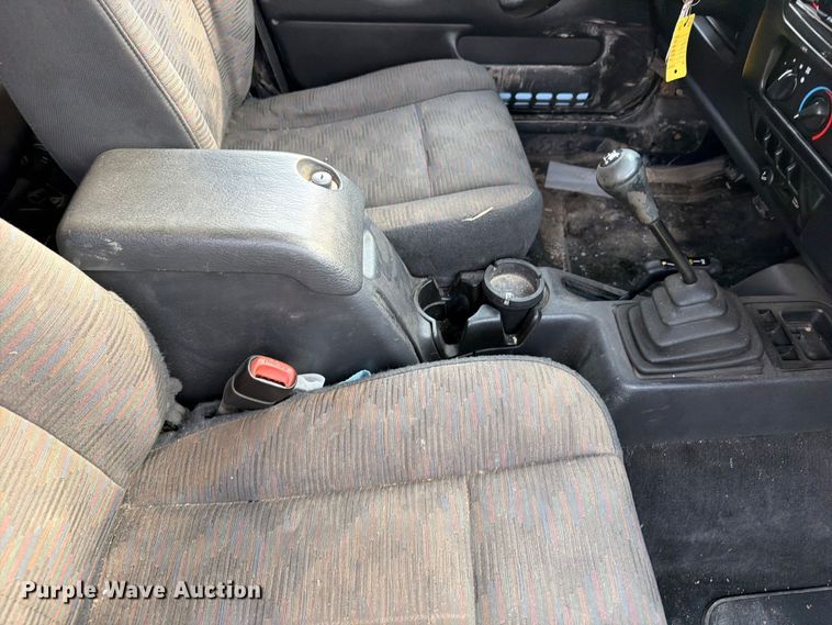 image for item OE9660 2003 Jeep Wrangler SUV