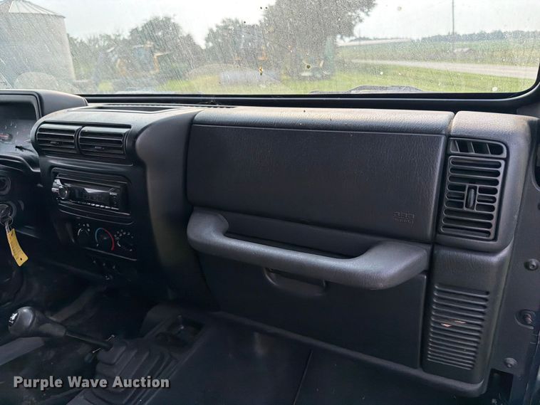 image for item OE9660 2003 Jeep Wrangler SUV