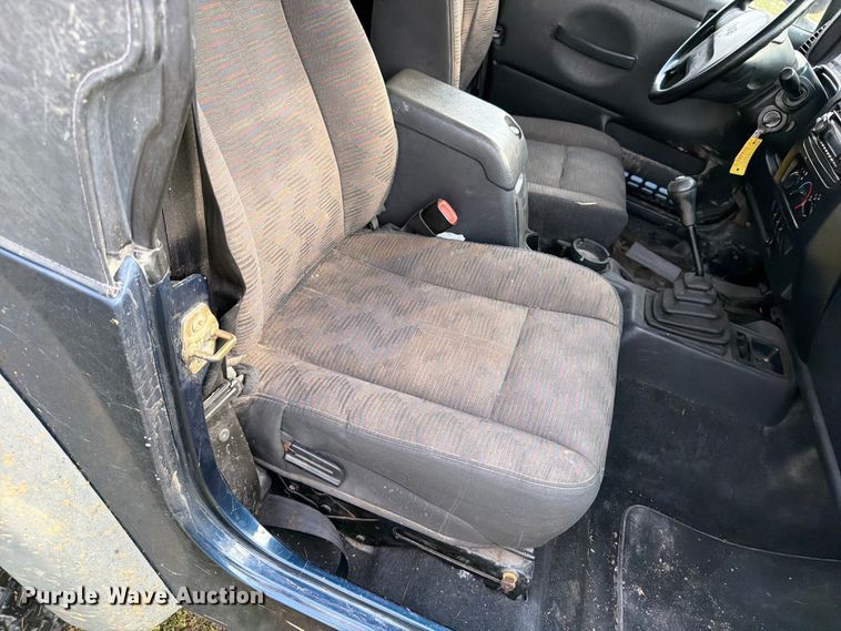 image for item OE9660 2003 Jeep Wrangler SUV