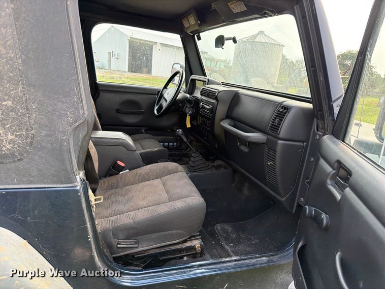 image for item OE9660 2003 Jeep Wrangler SUV