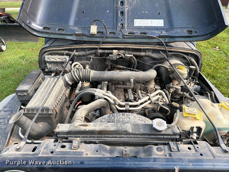image for item OE9660 2003 Jeep Wrangler SUV