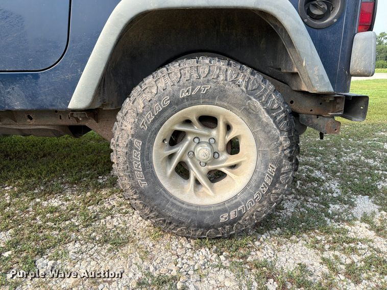 image for item OE9660 2003 Jeep Wrangler SUV