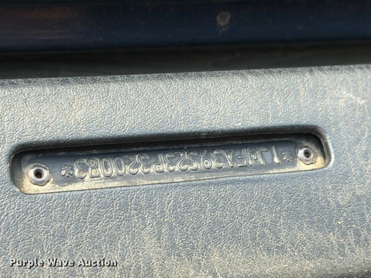 image for item OE9660 2003 Jeep Wrangler SUV