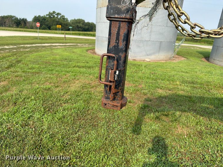 image for item OE9662 2013 Maxey Trailers Mfg equipment trailer
