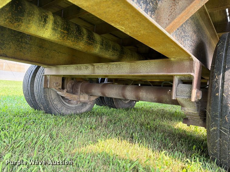 image for item OE9662 2013 Maxey Trailers Mfg equipment trailer