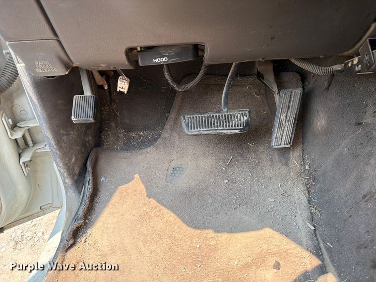 image for item OE9676 2001 Dodge Ram 2500 Ext. Cab pickup truck