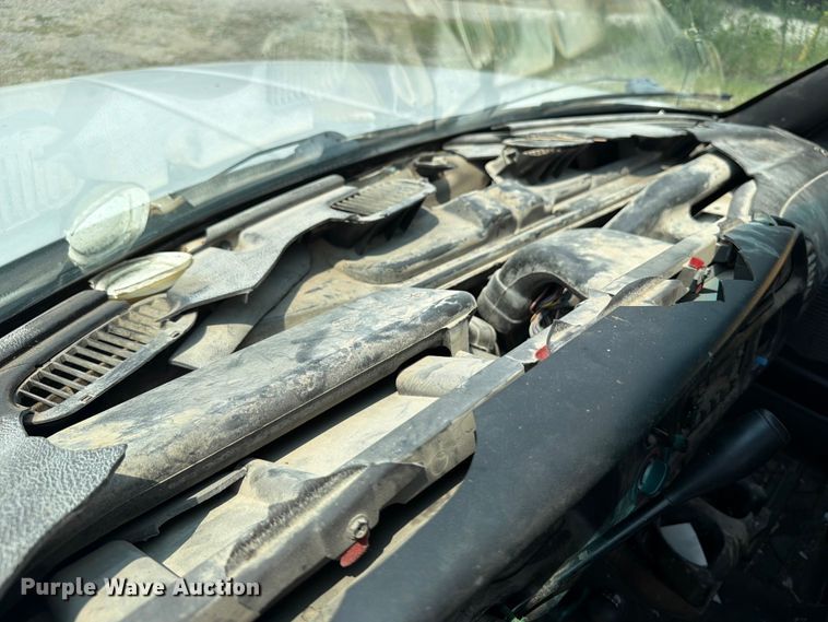 image for item OE9676 2001 Dodge Ram 2500 Ext. Cab pickup truck