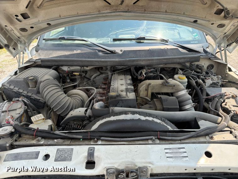 image for item OE9676 2001 Dodge Ram 2500 Ext. Cab pickup truck