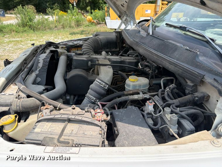 image for item OE9676 2001 Dodge Ram 2500 Ext. Cab pickup truck