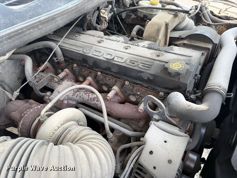 image for item OE9676 2001 Dodge Ram 2500 Ext. Cab pickup truck